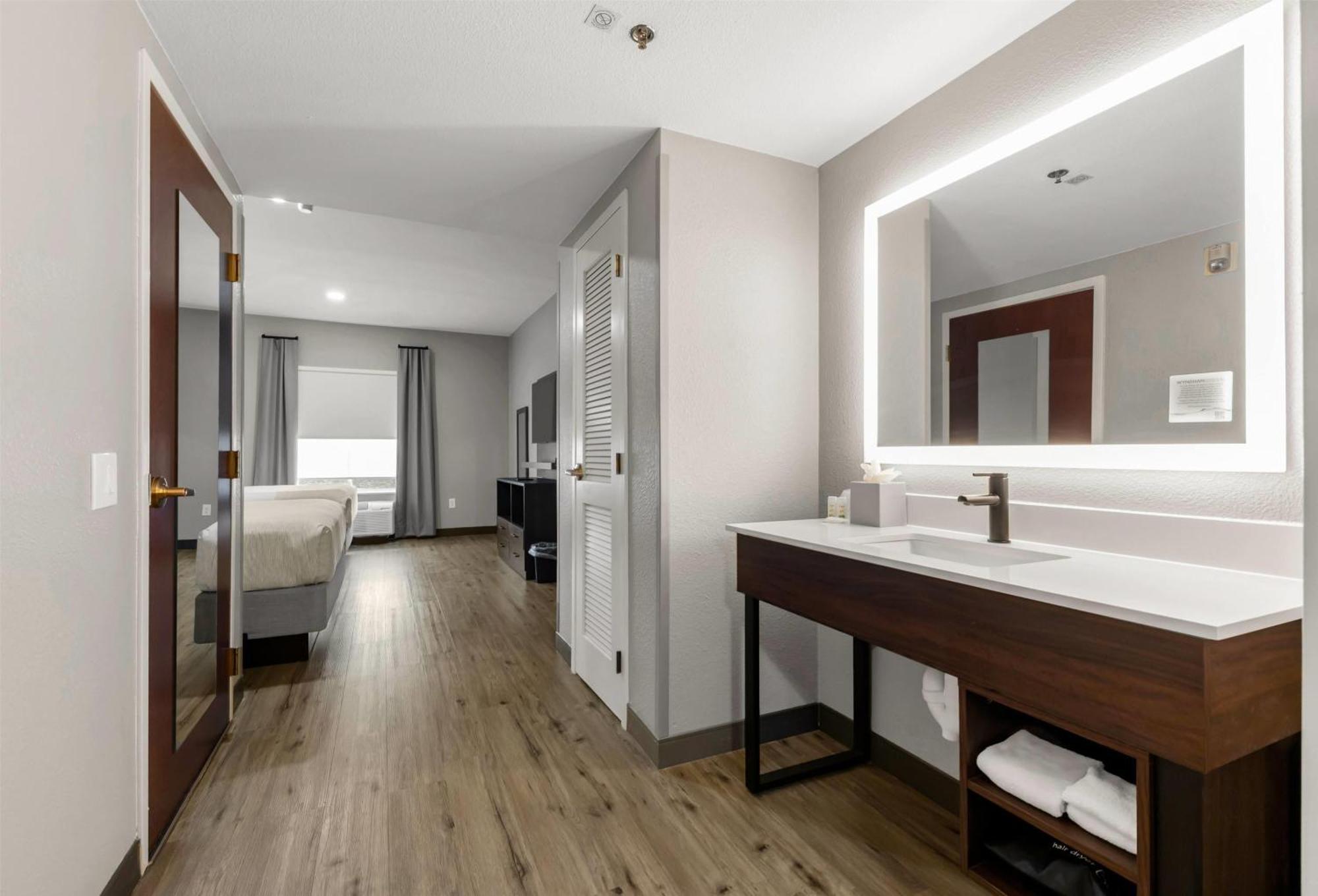 Hawthorn Extended Stay By Wyndham Колледж-Стейшен Екстер'єр фото